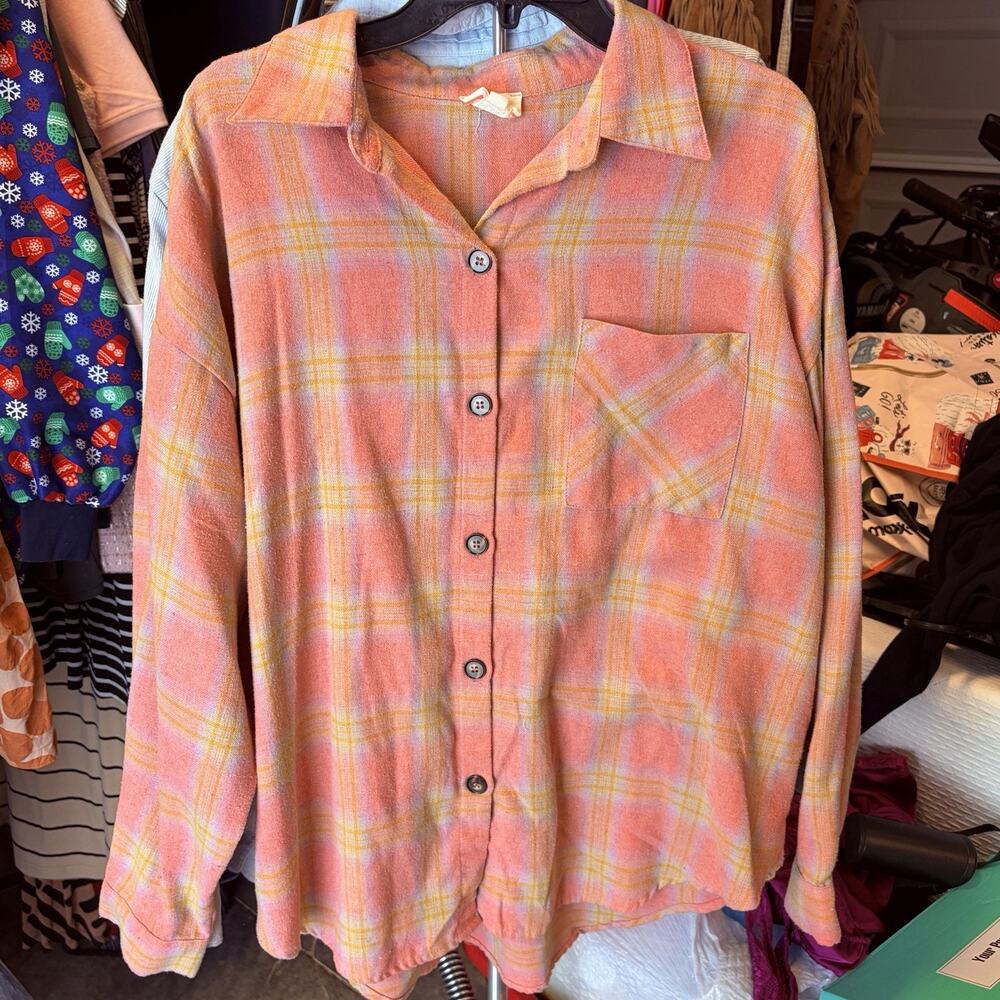 BiBi Pink Plaid Flannel Shirt Women’s XL Button Front Oversized Shacket Soft